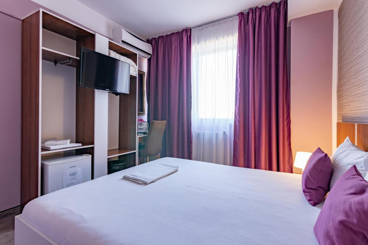 Hotel Bordeaux Галац Екстер'єр фото