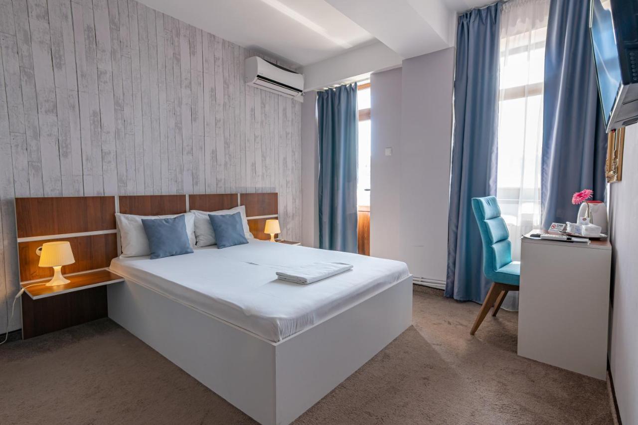 Hotel Bordeaux Галац Екстер'єр фото