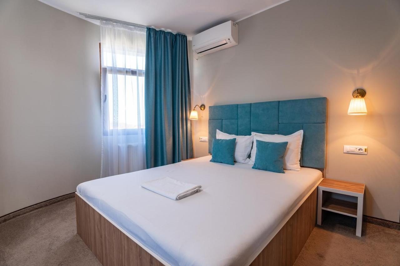 Hotel Bordeaux Галац Екстер'єр фото