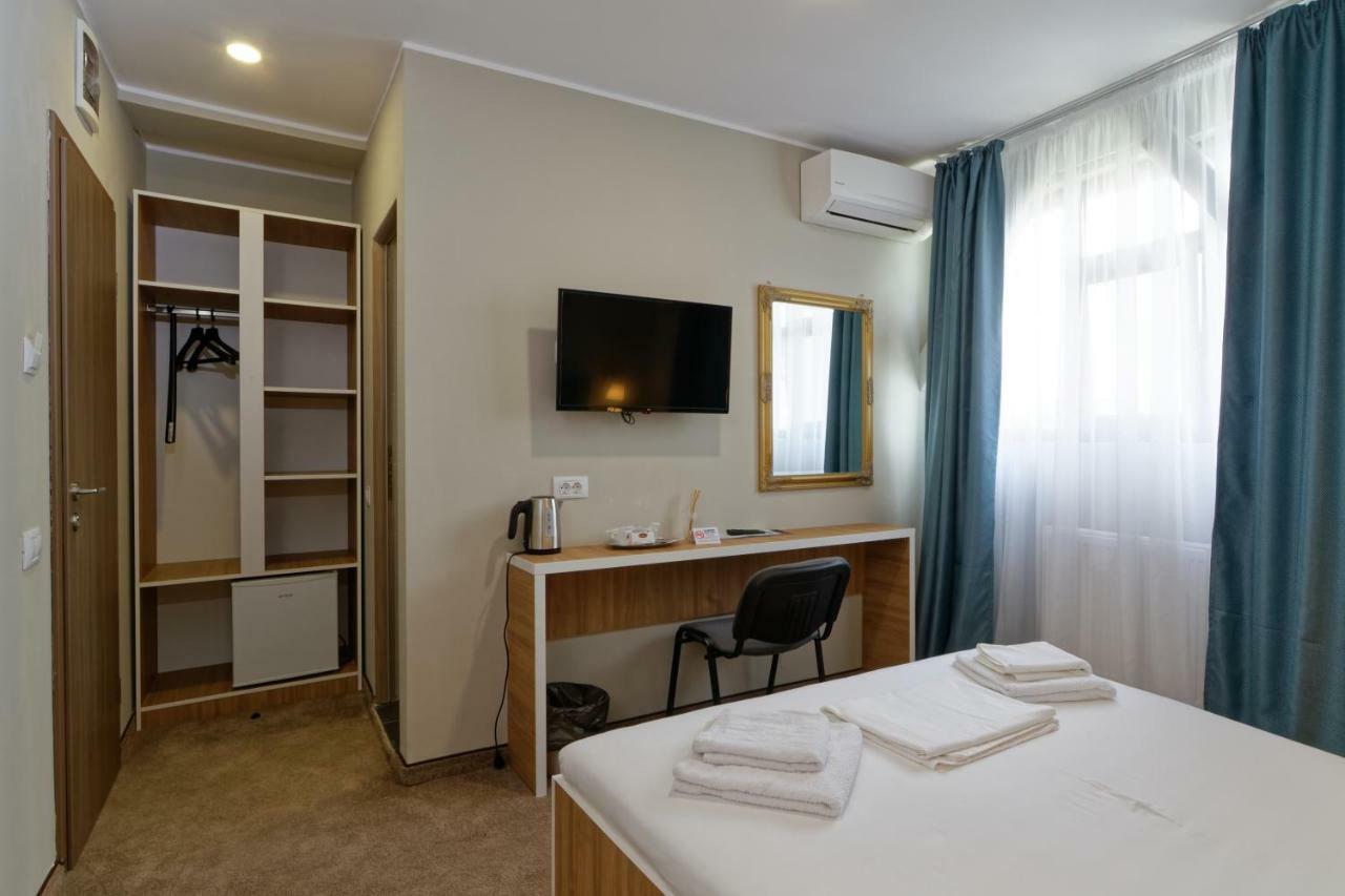 Hotel Bordeaux Галац Екстер'єр фото